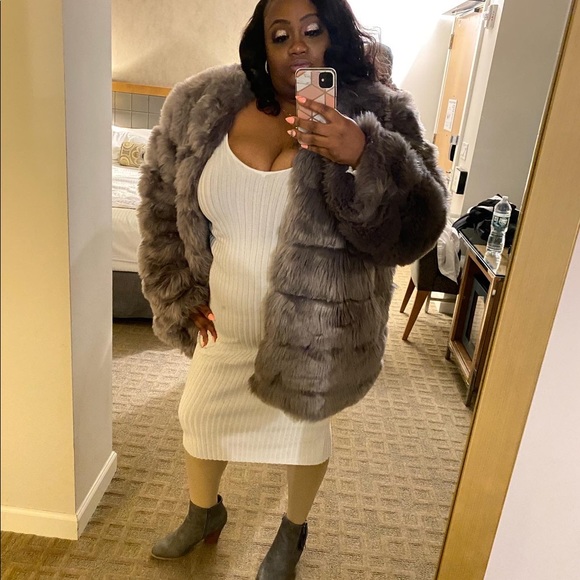 Plus size pretty little thing faux fur coat - Picture 5 of 6